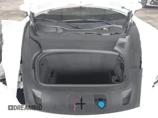 2021 Porsche Taycan z VIN WP0AA2Y19MSA19122, wystawiony jako IAAI lot #41925232 z przebiegiem 13 475 mil mil oraz . Historia ofert i sprzedaży dostępna na DreamBid. Obrazek 10.