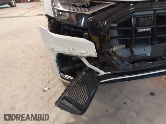 2021 Audi Q8 Prestige z VIN WA1FVAF18MD026128, wystawiony jako IAAI lot #41254457 z przebiegiem 67 148 mil mil oraz . Historia ofert i sprzedaży dostępna na DreamBid. Obrazek 20.