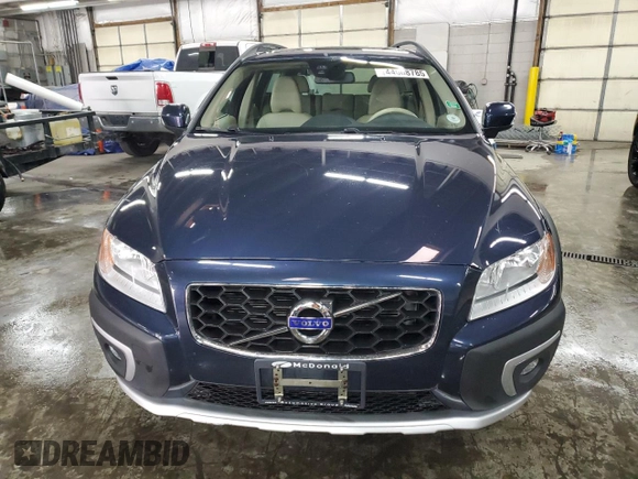 2014 Volvo XC70 T6 with VIN YV4902BZ8E1179756, listed as a Copart auction lot 44568785 with 49,016 mi miles and Salvage Title. Bid and sale history available at DreamBid. Image 5.