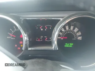 2008 Ford Mustang GT Deluxe z VIN 1ZVHT85H385129062, wystawiony jako Copart lot #54675065 z przebiegiem 21 463 mil mil oraz Szkoda całkowita • Salvage title. Historia ofert i sprzedaży dostępna na DreamBid. Obrazek 9.