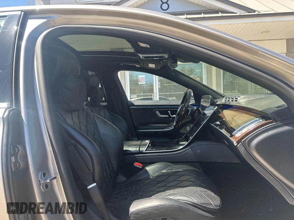 2021 Mercedes-Benz S 580 with VIN W1K6G7GB5MA038965, listed as a IAAI auction lot 42168395 with 90,055 mi miles and . Bid and sale history available at carsss.com. Image 5.