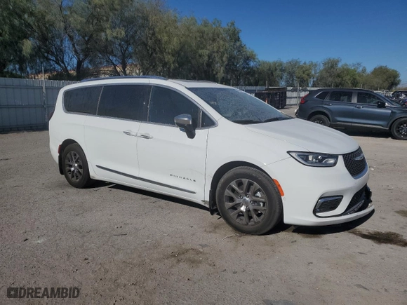 2023 Chrysler Pacifica Hybrid Pinnacle with VIN 2C4RC1N71PR630698, listed as a Copart auction lot 60953404 with NaN miles and Salvage Title. Bid and sale history available at carsss.com. Image 4.