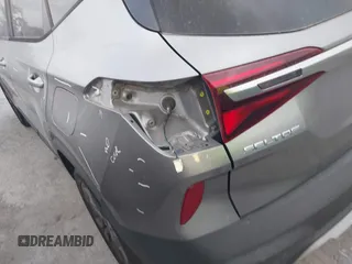 2021 Kia Seltos LX z VIN KNDEPCAAXM7136028, wystawiony jako IAAI lot #42070236 z przebiegiem 87 681 mil mil oraz . Historia ofert i sprzedaży dostępna na DreamBid. Obrazek 17.