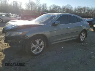 2010 Honda Accord Crosstour EX-L with VIN 5J6TF2H5XAL003120, listed as a Copart auction lot 70362134 with 247,167 mi miles and Non Repairable. Bid and sale history available at carsss.com. Image 1.
