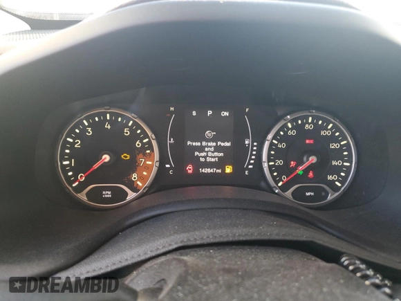 2017 Jeep Renegade Latitude z VIN ZACCJBBB6HPF05681, wystawiony jako Copart lot #56550575 z przebiegiem 142 647 mil mil oraz Szkoda całkowita • Salvage title. Historia ofert i sprzedaży dostępna na DreamBid. Obrazek 9.