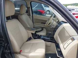 2010 Ford Escape Limited с VIN 1FMCU0EG8AKC35464, выставлен на аукционе IAAI как лот 42638596 с пробегом 223 525 миль миль и . История ставок и продаж доступна на DreamBid. Изображение 5.