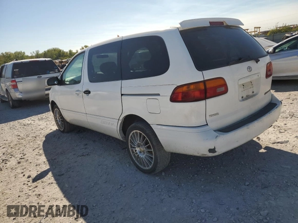 1998 Toyota Sienna LE with VIN 4T3ZF13C8WU067192, listed as a Copart auction lot 74510584 with 198,314 mi miles and Clean Title. Bid and sale history available at carsss.com. Image 2.