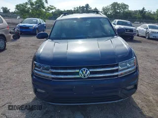 2018 Volkswagen Atlas SE with VIN 1V2CR2CA1JC561003, listed as a IAAI auction lot 42556798 with 124,147 mi miles and . Bid and sale history available at DreamBid. Image 12.