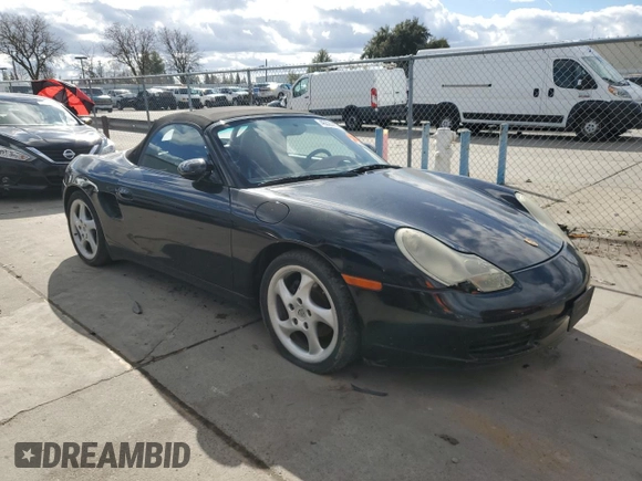 2000 Porsche Boxster z VIN WP0CA2988YU627807, wystawiony jako Copart lot #45522955 z przebiegiem 120 384 mil mil oraz Szkody całkowita. Historia ofert i sprzedaży dostępna na DreamBid. Obrazek 4.