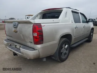 2011 Chevrolet Avalanche LTZ with VIN 3GNTKGE36BG180903, listed as a IAAI auction lot 41505201 with 134,095 mi miles. Bid and sale history available at carsss.com. Image 4.