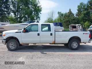 2011 Ford F-250 XL with VIN 1FT7W2B6XBED04727, listed as a IAAI auction lot 42484804 with 59,877 mi miles and . Bid and sale history available at DreamBid. Image 14.