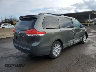 2012 Toyota Sienna LE with VIN 5TDJK3DC8CS033415, listed as a Copart auction lot 89263775 with 221,568 mi miles and Salvage Title. Bid and sale history available at carsss.com. Image 3.