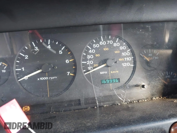 1997 Jeep Grand Cherokee Laredo with VIN 1J4GZ58S2VC605385, listed as a IAAI auction lot 41797715 with 169,996 mi miles and . Bid and sale history available at DreamBid. Image 7.