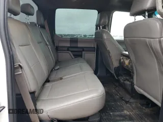 2019 Ford F-350 XL with VIN 1FT8W3A68KEC83176, listed as a Copart auction lot 87997915 with 275,052 mi miles and Salvage title. Bid and sale history available at DreamBid. Image 10.