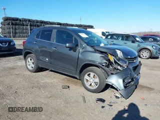 2017 Chevrolet Trax LT with VIN KL7CJPSB6HB253418, listed as a IAAI auction lot 41881440 with 114,104 mi miles. Bid and sale history available at carsss.com. Image 1.