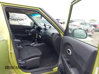 2015 Kia Soul with VIN KNDJN2A22F7792296, listed as a IAAI auction lot 41843650 with 207,181 mi miles. Bid and sale history available at carsss.com. Image 5.