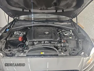 2018 Jaguar F-Pace 20d Premium with VIN SADCJ2FN4JA243867, listed as a Copart auction lot 46492475 with 84,774 mi miles and Clean Title. Bid and sale history available at DreamBid. Image 7.