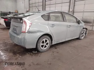 2014 Toyota Prius Four with VIN JTDKN3DU5E1782404, listed as a IAAI auction lot 41590677 with 89,465 mi miles. Bid and sale history available at carsss.com. Image 4.
