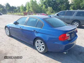 2008 BMW 3 Series 328i with VIN WBAVA37518NL18288, listed as a IAAI auction lot 40032806 with 133,691 mi miles. Bid and sale history available at carsss.com. Image 3.