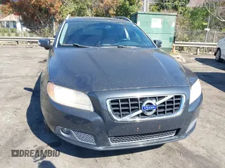 2010 Volvo V70 with VIN YV1960BWXA1133314, listed as a IAAI auction lot 41870470 with 206,003 mi miles and . Bid and sale history available at DreamBid. Image 6.