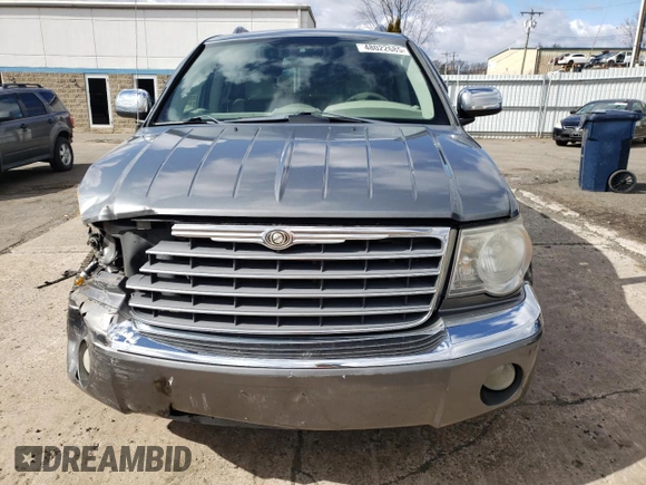 2008 Chrysler Aspen Limited z VIN 1A8HW58N08F147290, wystawiony jako Copart lot #48022685 z przebiegiem 90 498 mil mil oraz Szkoda całkowita • Salvage title. Historia ofert i sprzedaży dostępna na DreamBid. Obrazek 5.