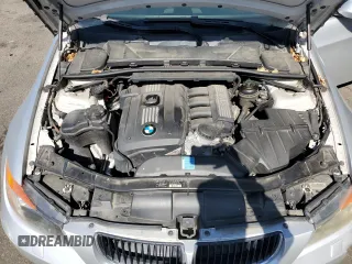 2007 BMW 3 Series 328xi с VIN WBAVC93527KX58684, выставлен на аукционе Copart как лот 62036435 с пробегом 161 910 миль миль и Чистый • Clean title. История ставок и продаж доступна на DreamBid. Изображение 11.