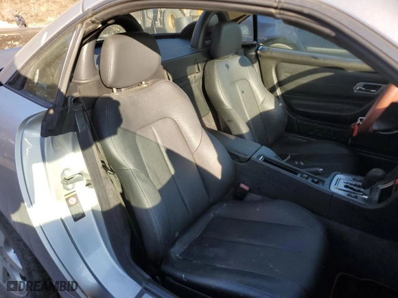 2001 Mercedes-Benz SLK-Class Kompressor with VIN WDBKK49F11F208161, listed as a Copart auction lot 89014555 with 50,820 mi miles and Salvage Title. Bid and sale history available at carsss.com. Image 10.
