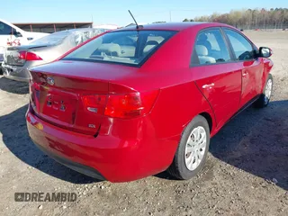 2010 Kia Forte EX z VIN KNAFU4A22A5302042, wystawiony jako IAAI lot #41875786 z przebiegiem 236 529 mil mil oraz . Historia ofert i sprzedaży dostępna na DreamBid. Obrazek 4.