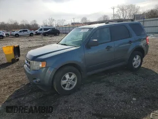 2010 Ford Escape XLT with VIN 1FMCU9D78AKC79695, listed as a Copart auction lot 47359265 with 186,699 mi miles and Salvage Title. Bid and sale history available at carsss.com. Image 1.
