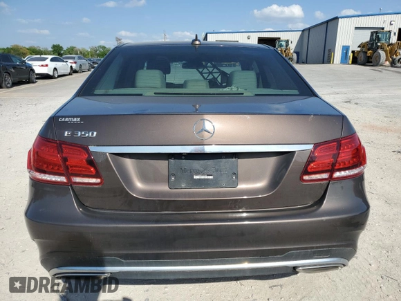 2016 Mercedes-Benz E 350 Sport z VIN WDDHF5KB8GB230306, wystawiony jako Copart lot #53542955 z przebiegiem 72 767 mil mil oraz Szkoda całkowita • Salvage title. Historia ofert i sprzedaży dostępna na DreamBid. Obrazek 6.