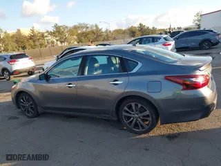 2018 Nissan Altima 2.5 SV with VIN 1N4AL3AP0JC136126, listed as a IAAI auction lot 41431759 with 170,825 mi miles. Bid and sale history available at carsss.com. Image 14.