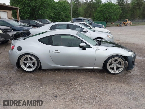 2013 Scion FR-S with VIN JF1ZNAA12D1706687, listed as a IAAI auction lot 42088413 with Not Provided miles. Bid and sale history available at carsss.com. Image 13.