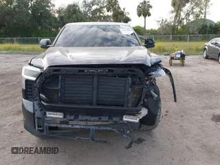 2022 Toyota Tundra 2WD SR5 with VIN 5TFLA5AB3NX009183, listed as a IAAI auction lot 41029101 with 104,806 mi miles. Bid and sale history available at carsss.com. Image 12.