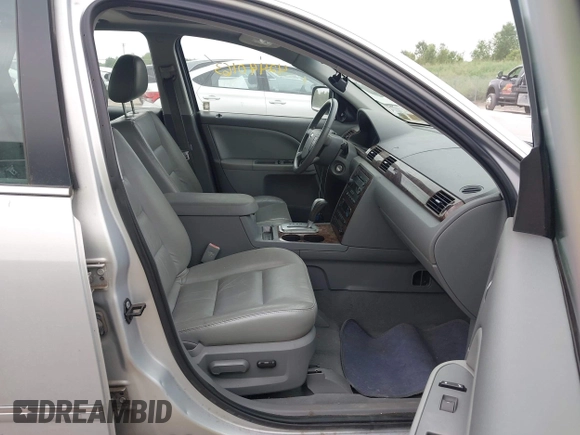 2005 Ford Five Hundred SEL с VIN 1FAFP24145G148659, выставлен на аукционе IAAI как лот 42490163 с пробегом 164 738 миль миль и . История ставок и продаж доступна на DreamBid. Изображение 5.