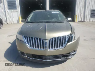 2013 Lincoln MKX with VIN 2LMDJ6JK9DBL42035, listed as a Copart auction lot 49130085 with 166,551 mi miles and Salvage Title. Bid and sale history available at carsss.com. Image 5.