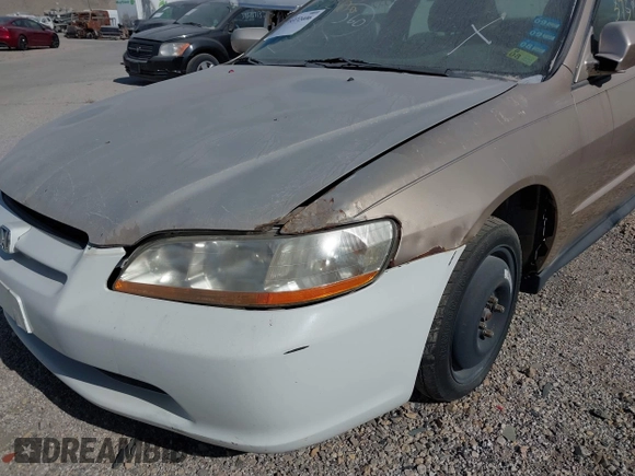 2001 Honda Accord LX with VIN 1HGCG66521A022612, listed as a IAAI auction lot 39372406 with Not provided miles and . Bid and sale history available at DreamBid. Image 6.