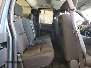 2010 GMC Sierra 1500 SLE z VIN 1GTSKVE35AZ253346, wystawiony jako Copart lot #48703275 z przebiegiem Nie podano mil oraz Nie do naprawy • Non repairable. Historia ofert i sprzedaży dostępna na DreamBid. Obrazek 10.
