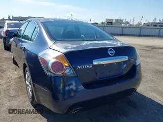 2010 Nissan Altima 2.5 S with VIN 1N4AL2AP7AN469390, listed as a IAAI auction lot 41993518 with 125,690 mi miles. Bid and sale history available at carsss.com. Image 3.