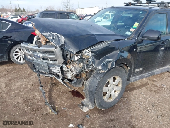 2008 Ford Escape Limited with VIN 1FMCU04168KB67107, listed as a IAAI auction lot 41743038 with 236,171 mi miles. Bid and sale history available at carsss.com. Image 6.