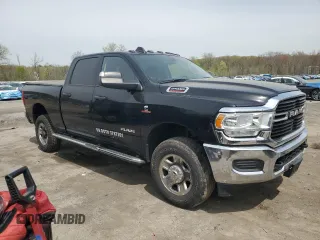 2020 Ram 2500 Tradesman z VIN 3C6UR5CL7LG308879, wystawiony jako Copart lot #54360765 z przebiegiem 90 774 mil mil oraz Szkoda całkowita • Salvage title. Historia ofert i sprzedaży dostępna na DreamBid. Obrazek 4.