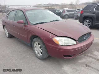 2006 Ford Taurus SEL with VIN 1FAFP56U46A137447, listed as a IAAI auction lot 41785110 with 250,481 mi miles. Bid and sale history available at carsss.com. Image 1.