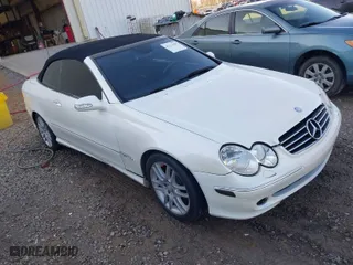 2009 Mercedes-Benz CLK-Class 3.5L with VIN WDBTK56F89T106562, listed as a IAAI auction lot 41313426 with 161,578 mi miles. Bid and sale history available at carsss.com. Image 1.