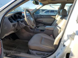 2004 Acura RL w/Navigation System with VIN JH4KA96684C004211, listed as a Copart auction lot 82308804 with 157,256 mi miles and Salvage Title. Bid and sale history available at carsss.com. Image 7.