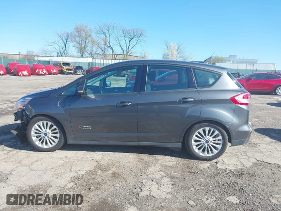 2017 Ford C-Max SE with VIN 1FADP5EU1HL106303, listed as a IAAI auction lot 41930709 with Not Provided miles. Bid and sale history available at carsss.com. Image 13.