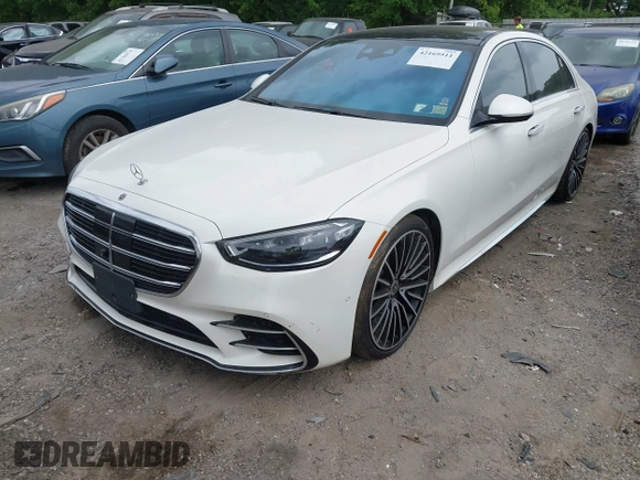 2023 Mercedes-Benz S 580 with VIN W1K6G7GBXPA184878, listed as a IAAI auction lot 42169511 with 12,496 mi miles and . Bid and sale history available at DreamBid. Image 17.