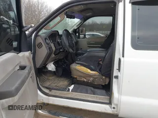 2008 Ford F-350 with VIN 1FDSX35R48ED23037, listed as a IAAI auction lot 41791016 with Not provided miles and . Bid and sale history available at DreamBid. Image 5.