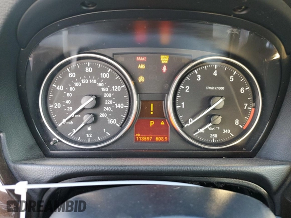 2010 BMW 3 Series 328i with VIN WBAWV1C58AP124404, listed as a Copart auction lot 78420784 with 113,597 mi miles and Clean Title. Bid and sale history available at carsss.com. Image 9.