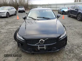2025 Volvo S60 Plus with VIN 7JRL12GC8SG365561, listed as a Copart auction lot 41338965 with 13,471 mi miles and Clean Title. Bid and sale history available at carsss.com. Image 5.
