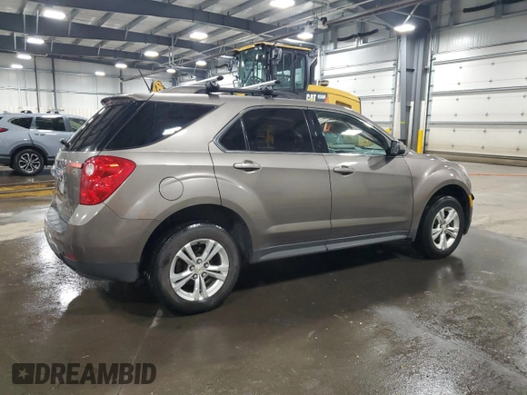 2012 Chevrolet Equinox 1LT z VIN 2GNALDEK4C6260613, wystawiony jako Copart lot #55602595 z przebiegiem 132 431 mil mil oraz Szkody całkowita. Historia ofert i sprzedaży dostępna na DreamBid. Obrazek 3.