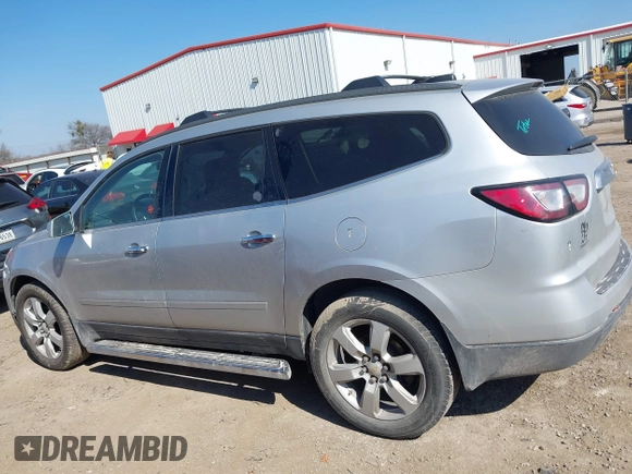 2016 Chevrolet Traverse LT with VIN 1GNKRGKD3GJ176589, listed as a IAAI auction lot 41489907 with 195,141 mi miles. Bid and sale history available at carsss.com. Image 14.